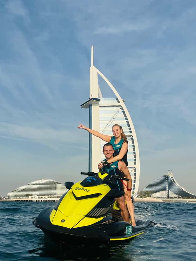 Palm Jumeirah: 1.5-Hour Guided Jet Ski Tour - What the 90 minutes feel like