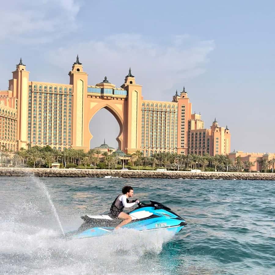 Palm Jumeirah: 1.5-Hour Guided Jet Ski Tour - A friendly start for first-time riders