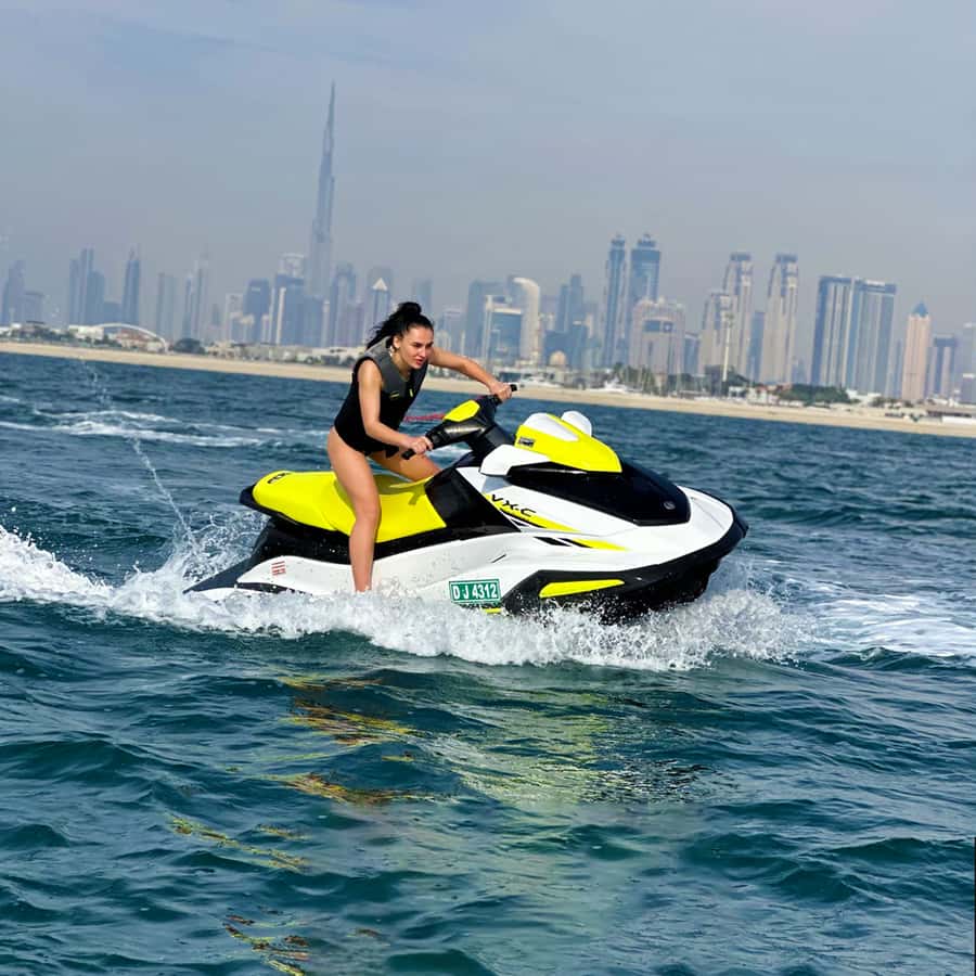 Palm Jumeirah Tour: 90-Minute Jet Ski Adventure in Dubai - Key points to know before you book
