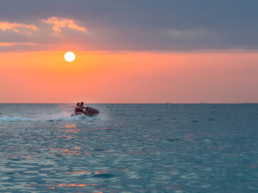 Pattaya Beach: Jet Ski Adventure - What to bring and how to protect your valuables