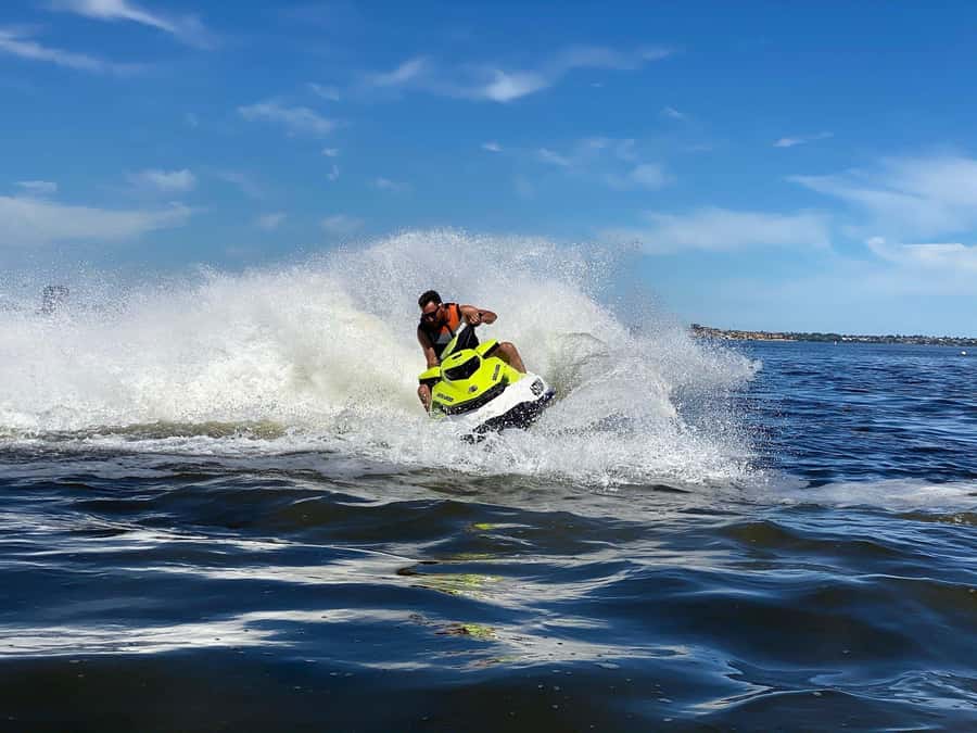 Perth: Guided Jet Ski Tour with Freestyle Session - Practical planning for the day