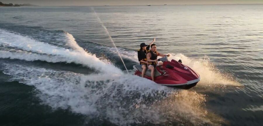 Phu Quoc: Explore 3 islands & Exciting Jetski Combo Tour - Sunset Town gives the return trip a final photo stop
