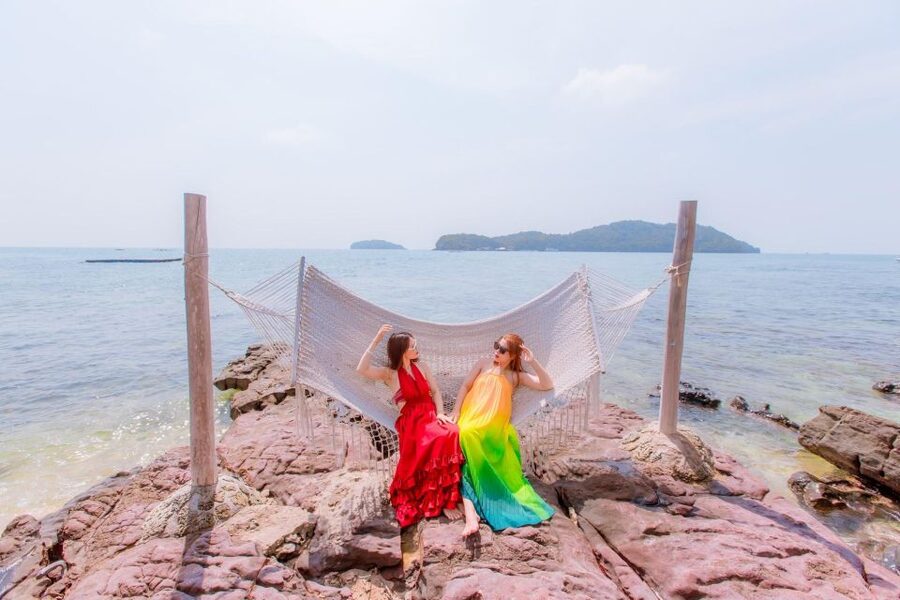 Phu Quoc: Explore 3 Islands & Parasailing and Jetski Combo - Clear SUP, kayak, and natural coral time