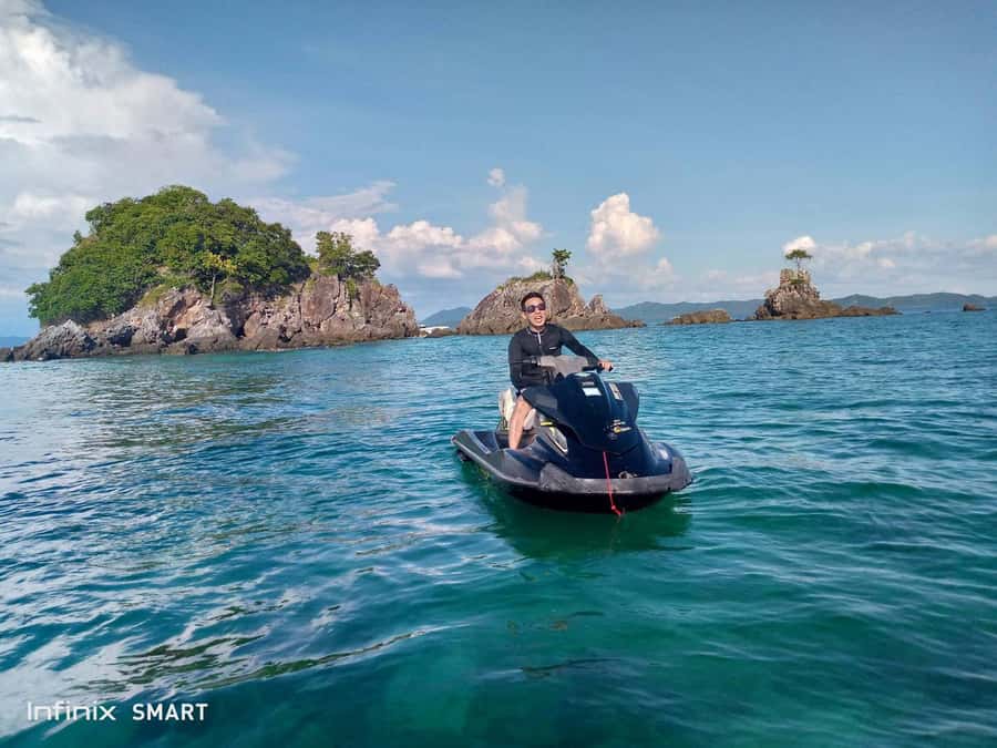 Phuket: 4 Hours Jet Ski Experience Hopping To 6 Islands - Food, safety, and what is included