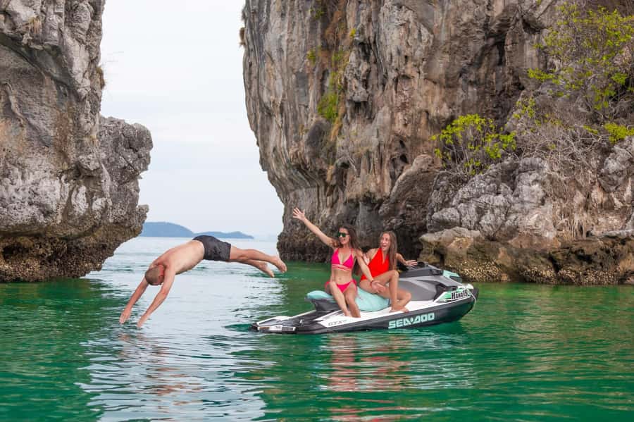 Phuket: 4 Hours Jet Ski Experience Hopping To 6 Islands - The staff and the overall feel