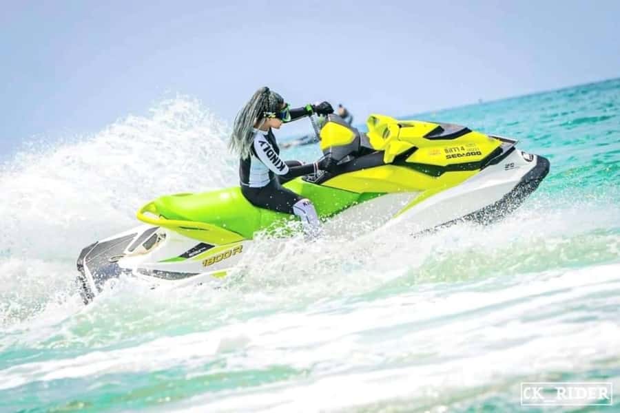 Phuket: E-jetski and water sports patong for rent and tour - Your first minutes on the jet ski