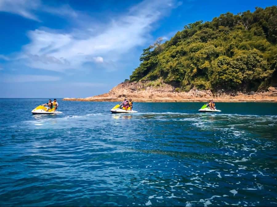 Phuket: E-jetski and water sports patong for rent and tour - Who will get the most from this activity?