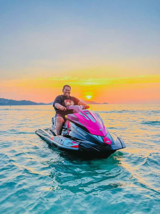 Phuket: E-jetski and water sports patong for rent and tour - Thirty minutes or a full hour?