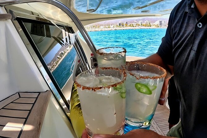 Private Luxury Yacht Chica 55' VIP All Inclusive + Jet Ski - Food and drinks served on board