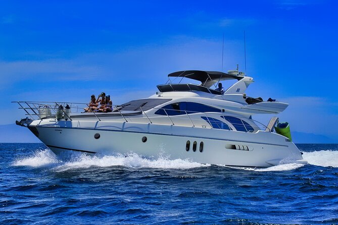 Private Luxury Yacht Chica 55' VIP All Inclusive + Jet Ski - Jet Ski time with supervision