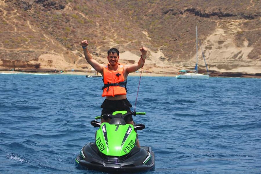 Puerto Colón: Yamaha Jet Ski Tour Along Tenerife's Coast - The secret stop adds a useful pause
