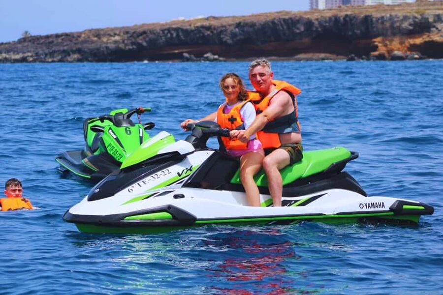 Puerto Colón: Yamaha Jet Ski Tour Along Tenerife's Coast - Twenty-five more minutes on the water