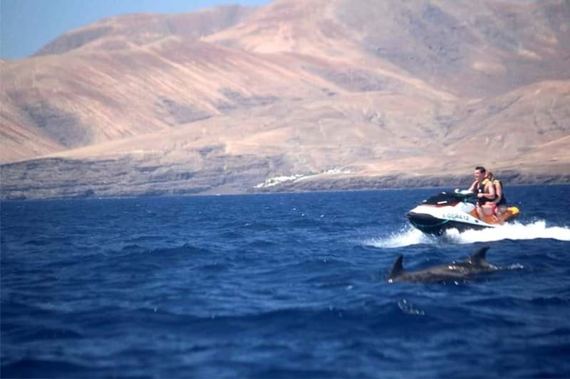 Puerto del Carmen: 40-Minute Jet Ski safari on Playa Chica - Reaching the views around Playa Quemada