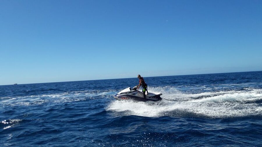 Puerto Rico de Gran Canaria: Jetski Tour - Safety, age rules, and physical demands