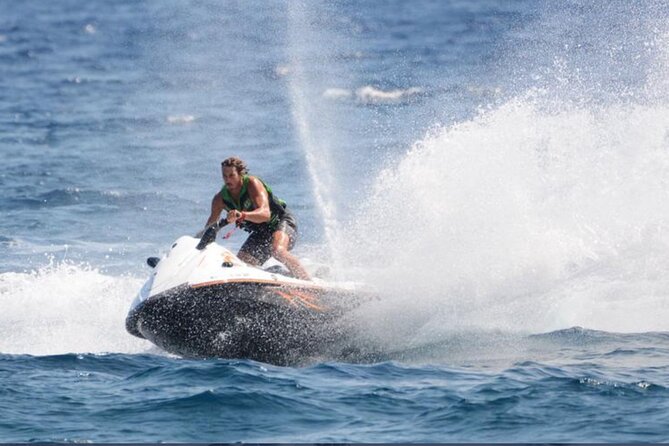 Santorini: Perivolos Beach Jet Ski Rental - Planning around transport and timing