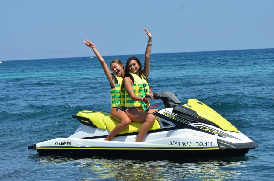 Santorini:Volcanic Beaches Cruise With Jet Ski - Practical preparation for the beach launch