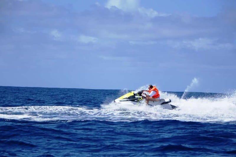 Single Jet Ski Ride with Pickup & Drop-off in Tenerife South - Practical packing advice for Tenerife’s south coast