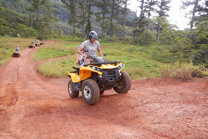 Small Combo 2h30 Quad + 1h Jetski - Starting in Opunohu with a quad briefing