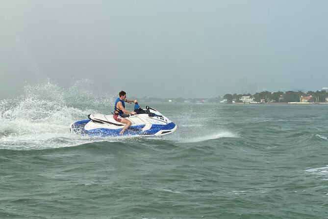 South Beach Jet Ski Rental departs Bayside Marketplace - What the $89.99 price really covers