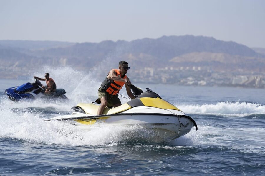 St. Julian's: Jet Ski Rental in St. George's Bay - Riding Across the Mediterranean