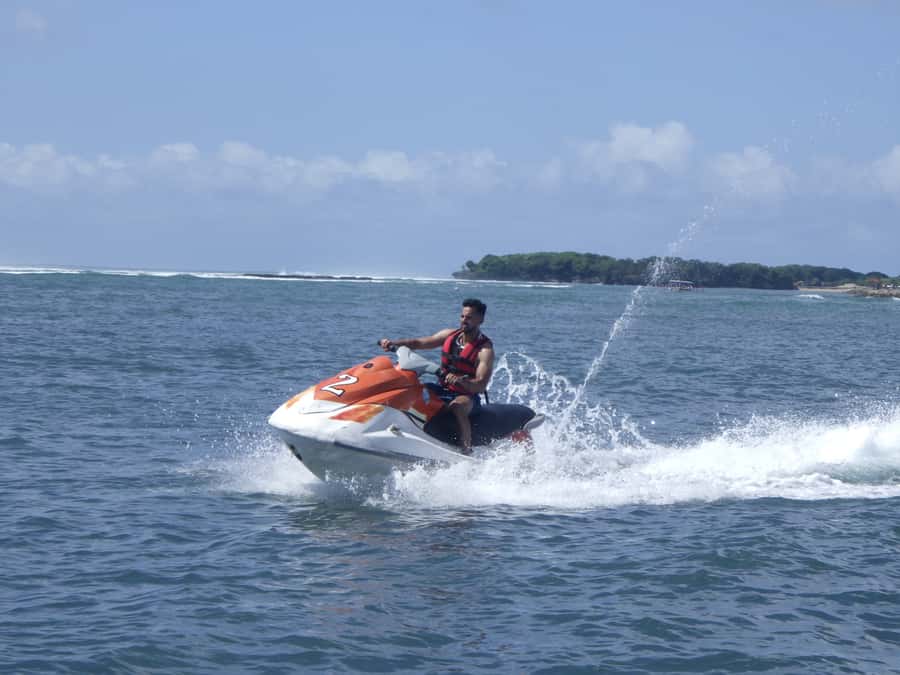 Triple Package Self Drive Jet Ski, Banana & Parasailing - Key points at a glance