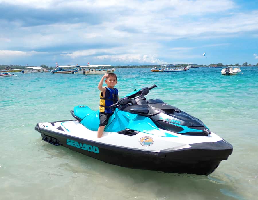 Ubud Zipline & Watersport (Jetski, Parasailing, BananaBoat) - A Bali day split between sea and rice fields