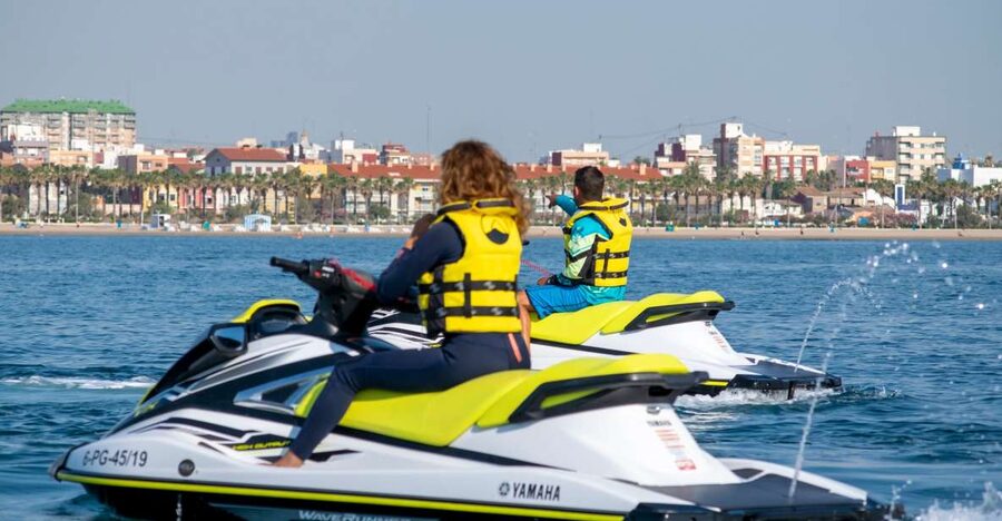 Valencia: Jet Ski Tour + Paddle Surf + Photos + Free drink - Key points at a glance