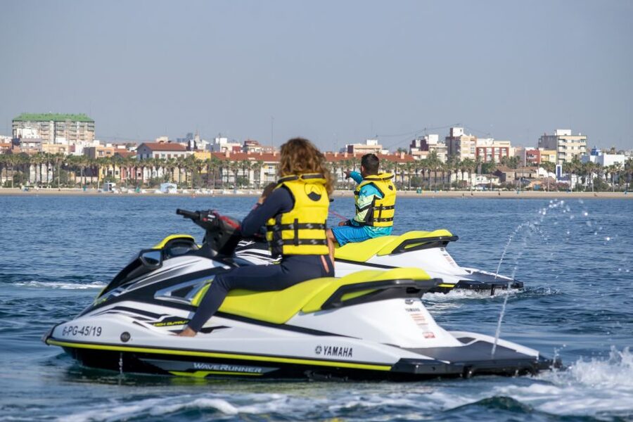 Valencia: Jet Ski Tour + Paddle Surf + Photos + Free drink - Starting at Valencia’s harbor