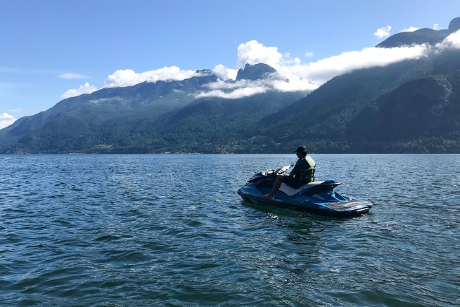 Vancouver Jetski Tour with Dinner on Bowen Island - From Granville Island into English Bay